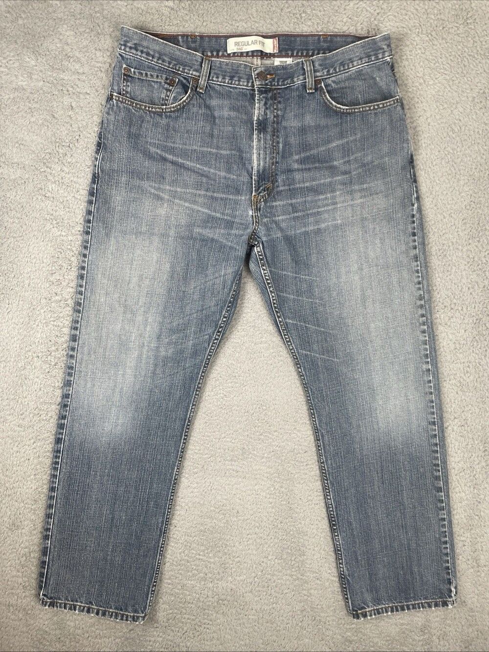 Vintage Levis 505 Jeans Mens 38x31 Blue Denim Medium Wash Regular Fit Whiskers